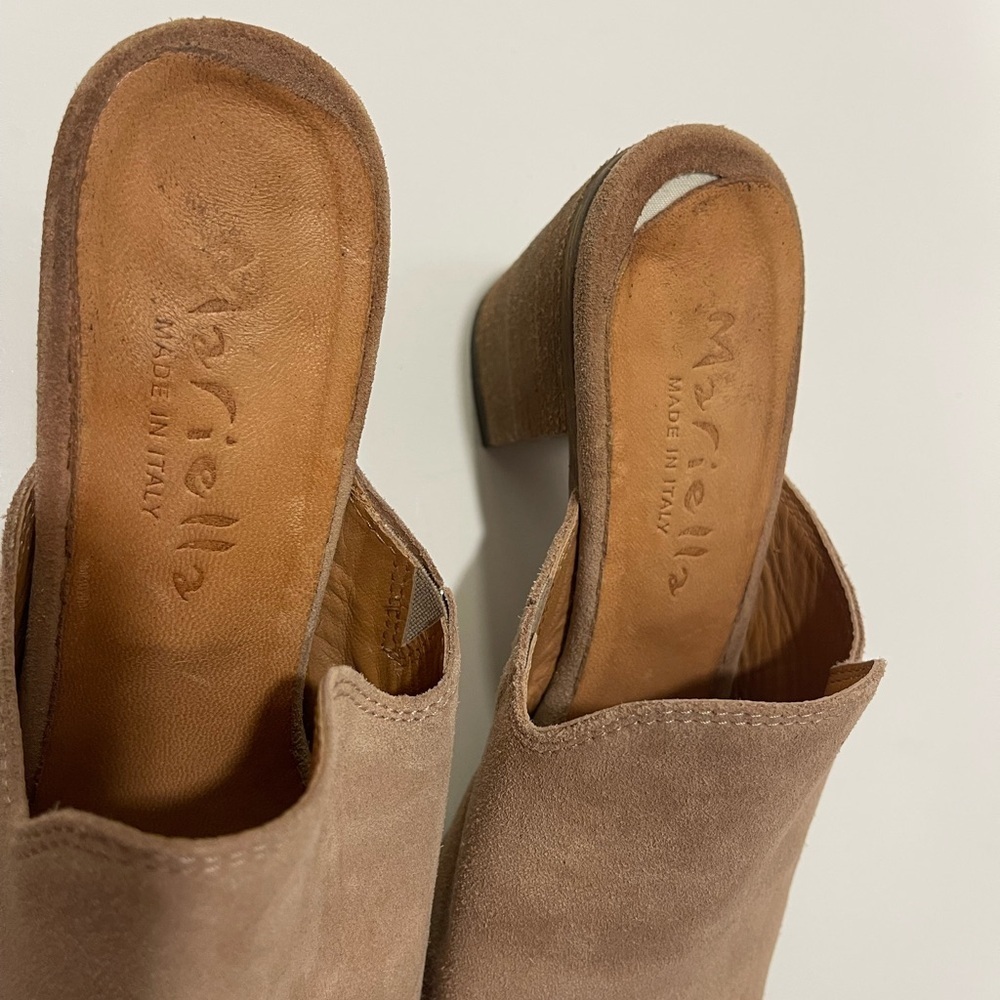 Elegant Brown Suede Mules - Picture 4 of 9